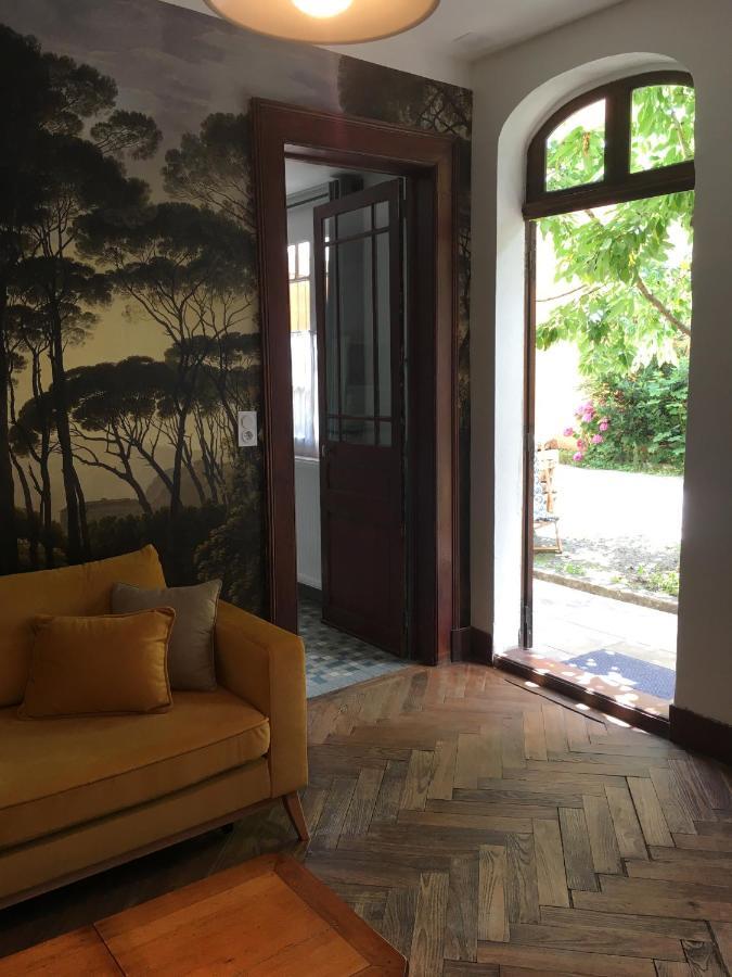 Charmant Appartement Sur Cour, Le Cerisier Баньер-де-Бигор Экстерьер фото