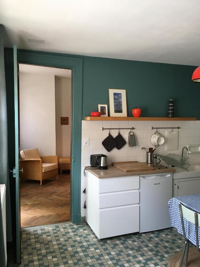 Charmant Appartement Sur Cour, Le Cerisier Баньер-де-Бигор Экстерьер фото